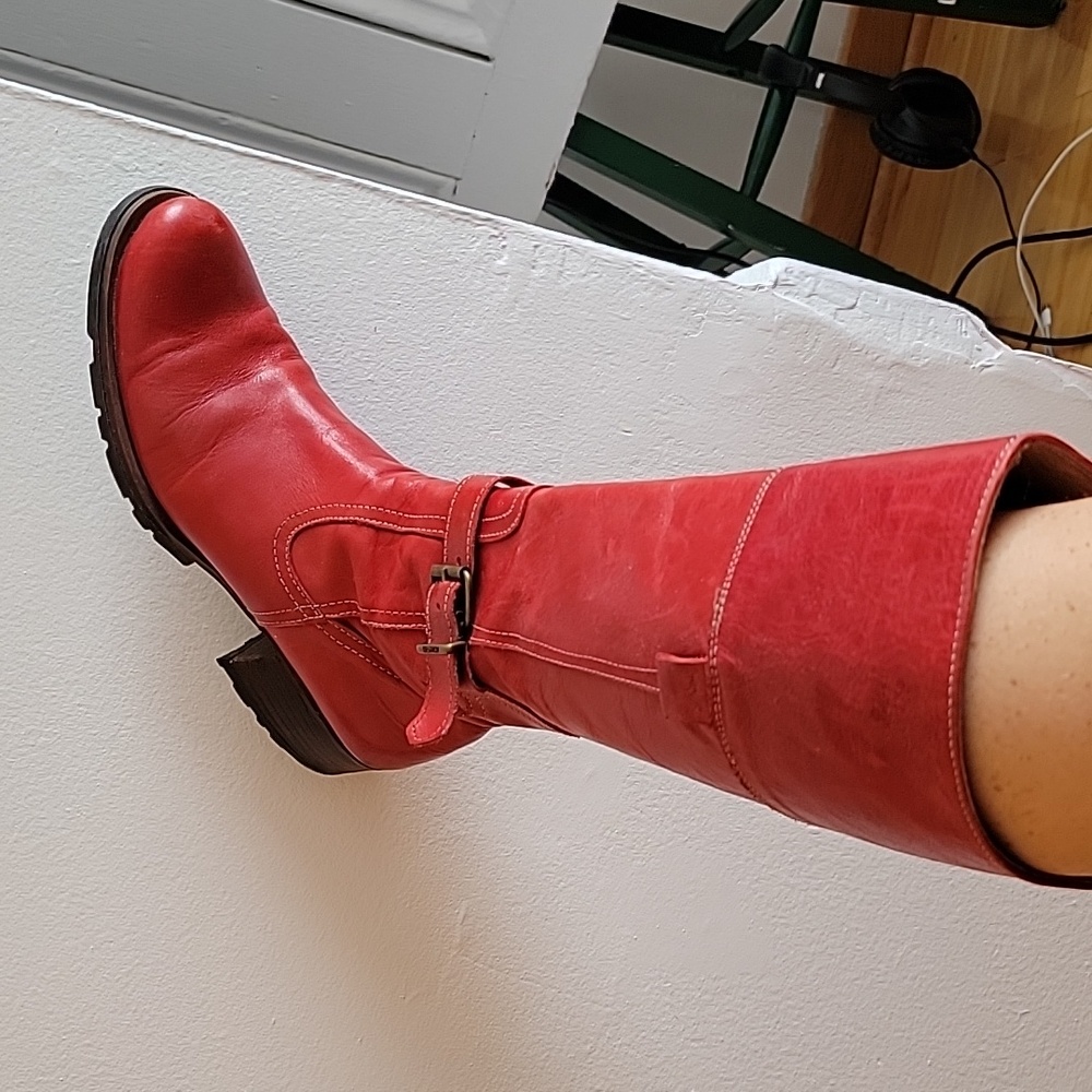 Destroy ....Vintage Destroy Red Boots.. 7